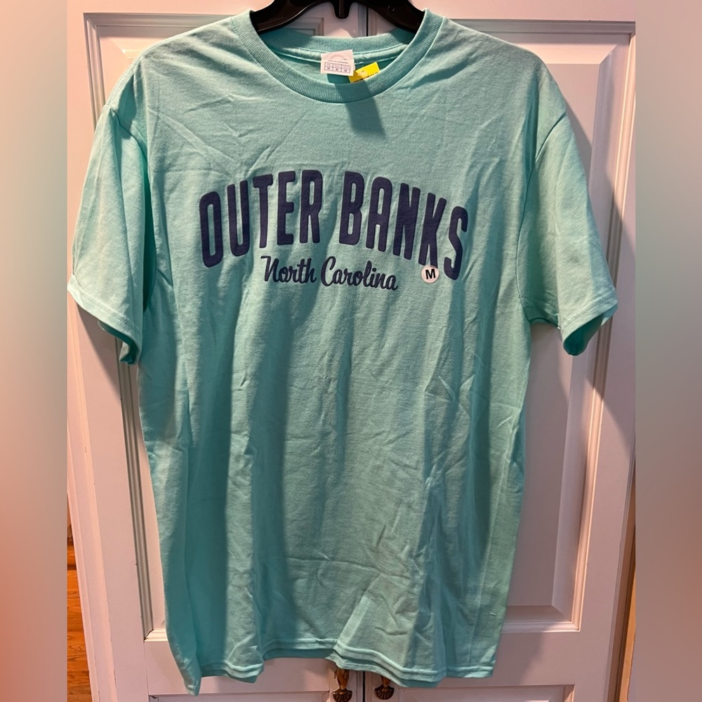 NWT “Outer Banks North Carolina” Tee Shirt Size Medium